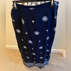 ✨Beautiful JM Collection printed maxi skirt size XL✨